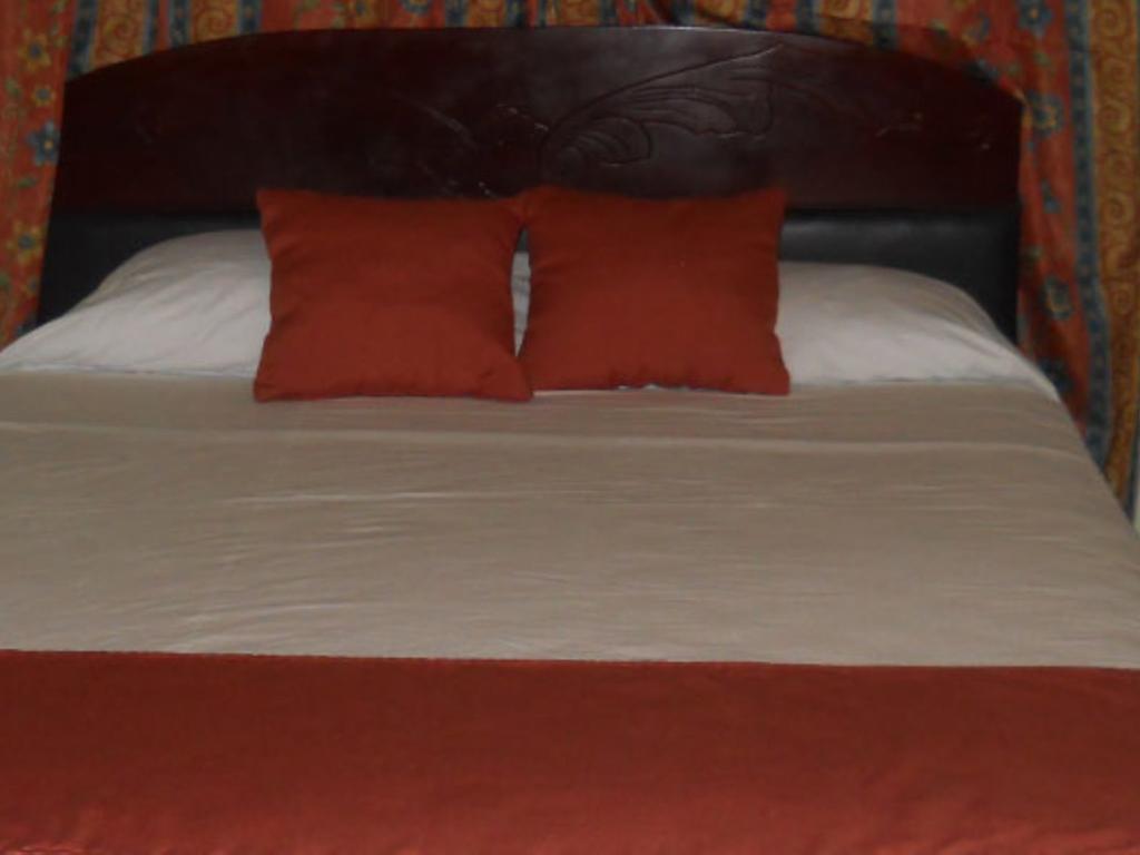 Tropical Court Inn New Kingston Zimmer foto